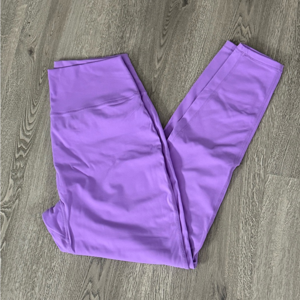 BuffBunny Legacy Leggings in Party Purple *EUC*
